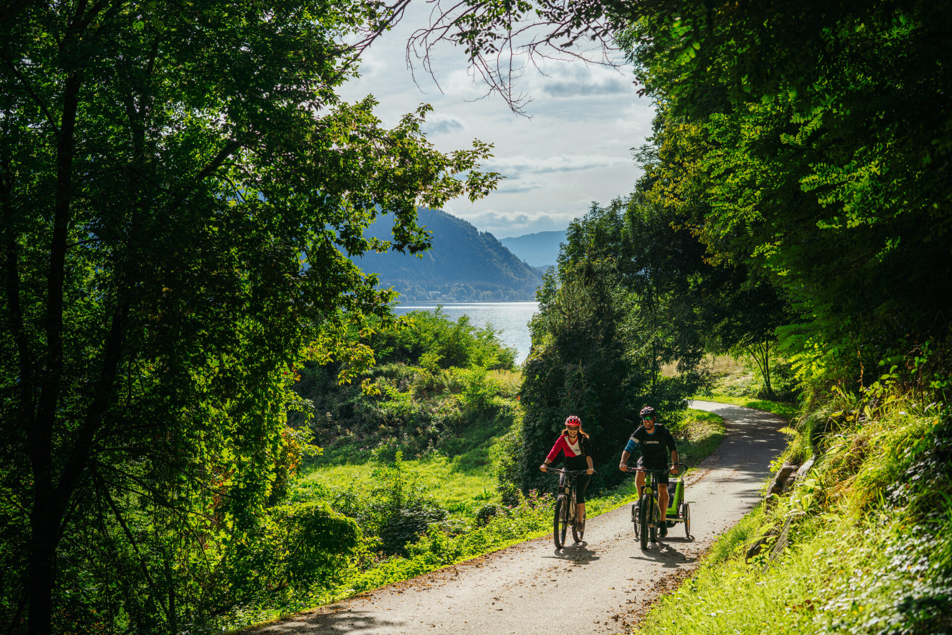 00000068347_E-Bike-Ossiacher-See-Radweg-7_Region-Villach-Tourismus-GmbH_Martin-Hofmann